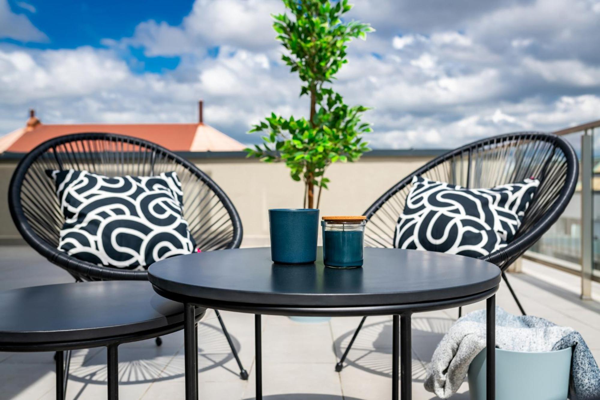 Westside Garden Apartments By Urbanrent Budapest Exterior foto