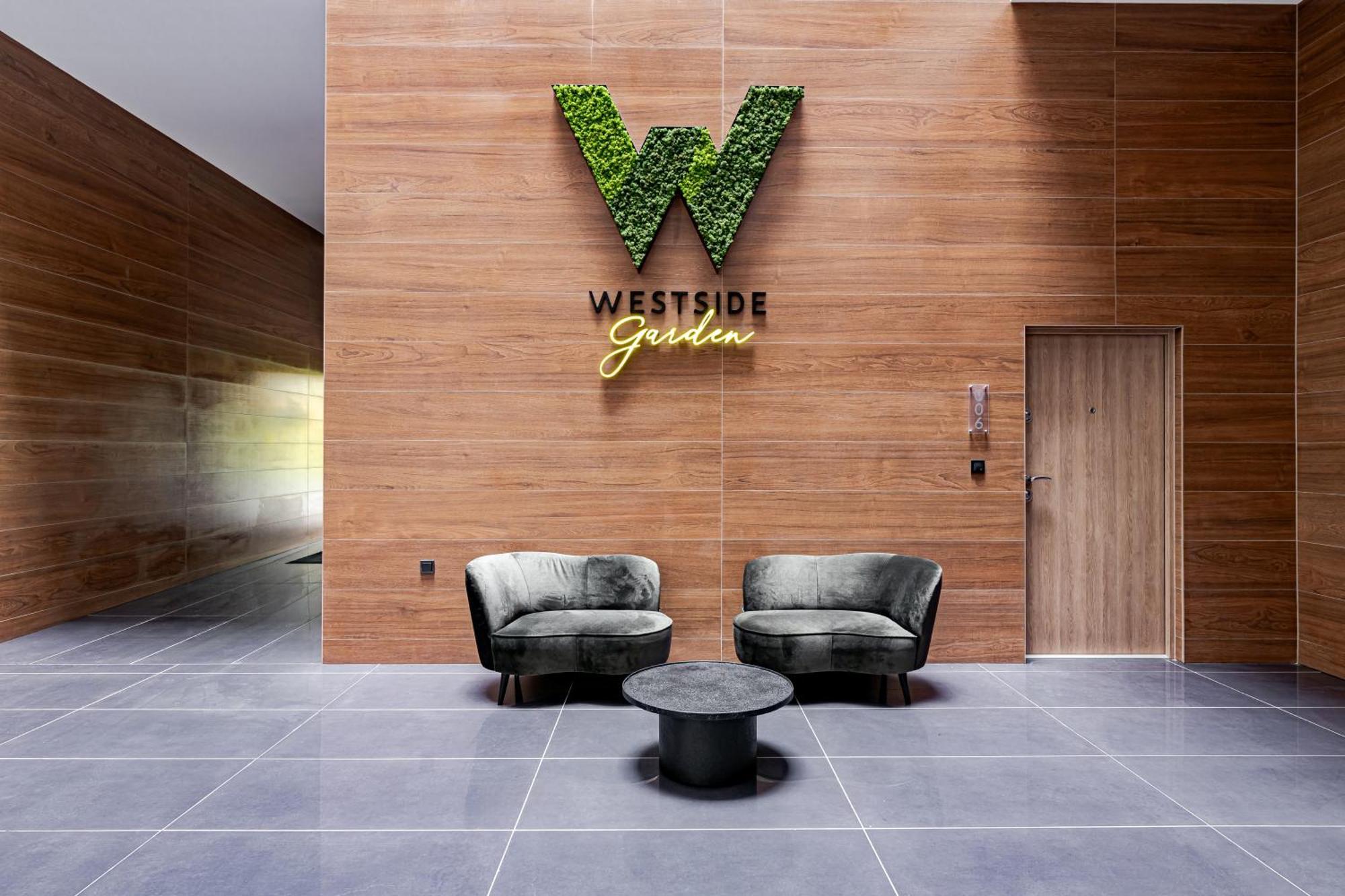 Westside Garden Apartments By Urbanrent Budapest Exterior foto