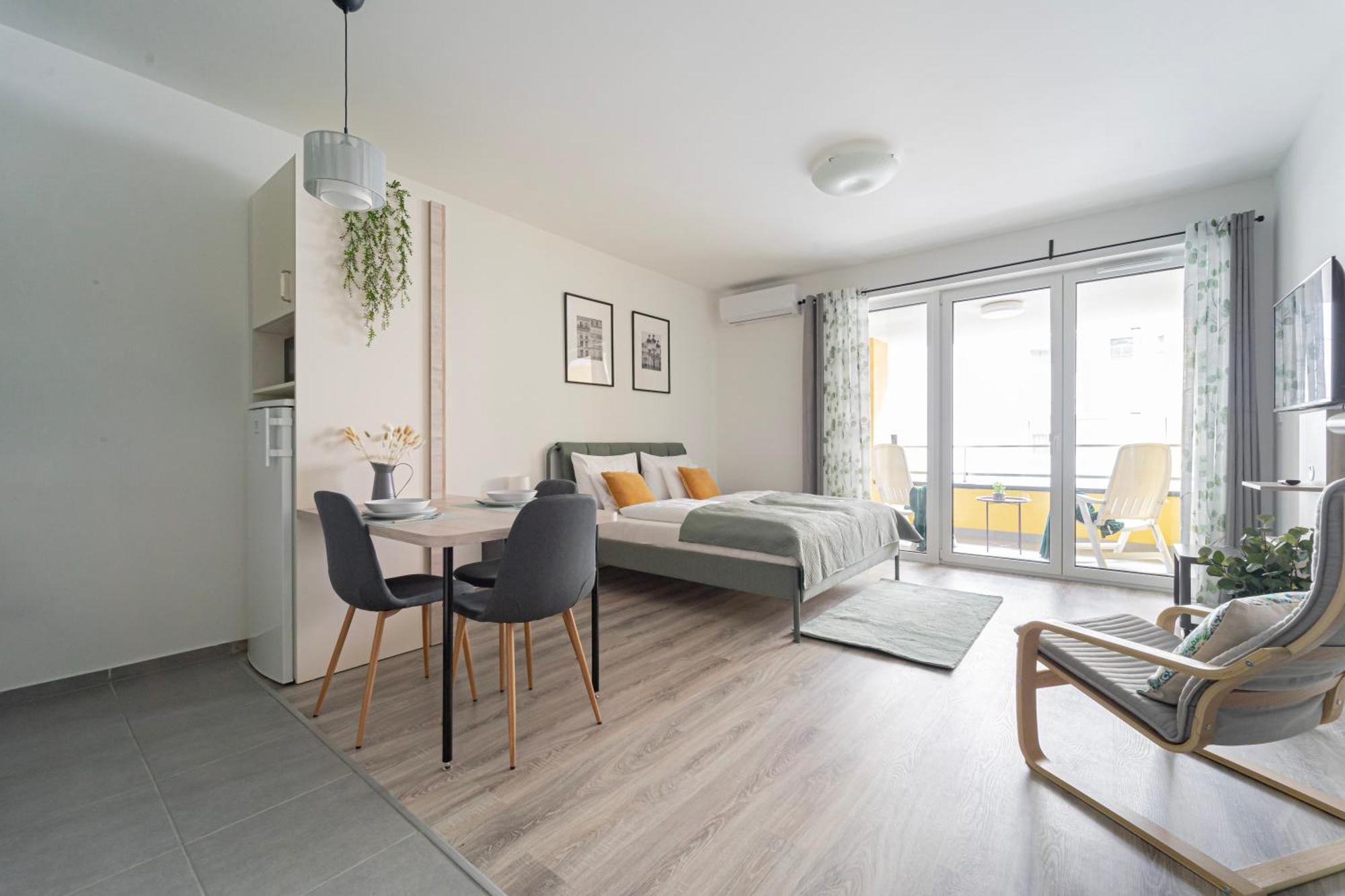 Westside Garden Apartments By Urbanrent Budapest Exterior foto