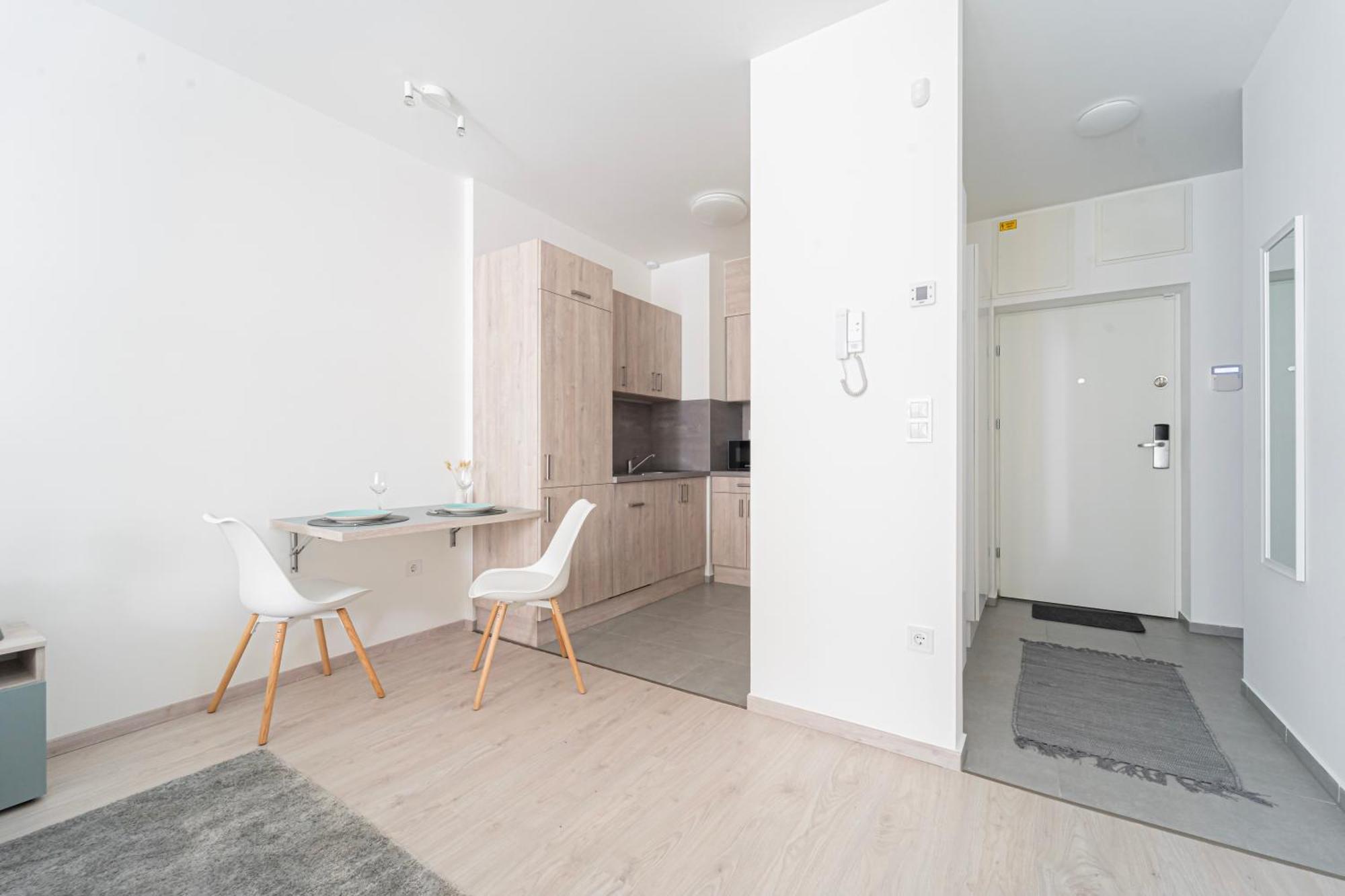 Westside Garden Apartments By Urbanrent Budapest Exterior foto