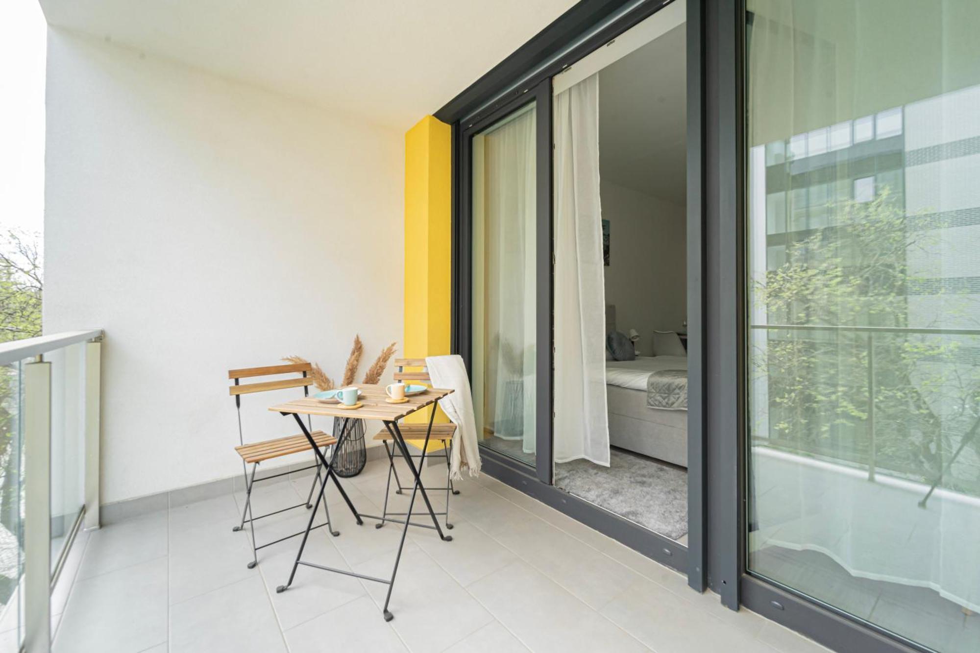 Westside Garden Apartments By Urbanrent Budapest Exterior foto